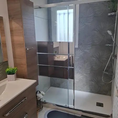 Maison Confortable A Avec Terrasse - 78 M² *