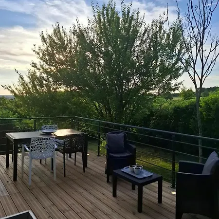 Maison Confortable A Chatellerault Avec Terrasse - 78 M² Сasa de vacaciones