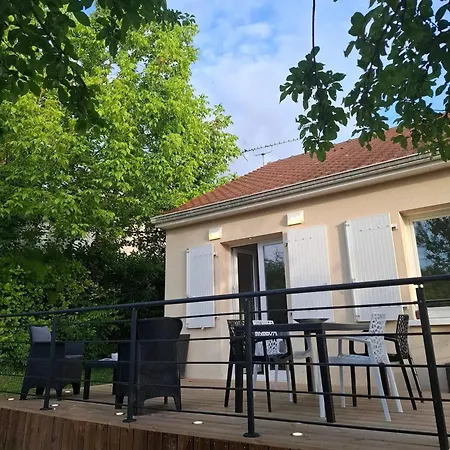 Maison Confortable A Avec Terrasse - 78 M² 度假居