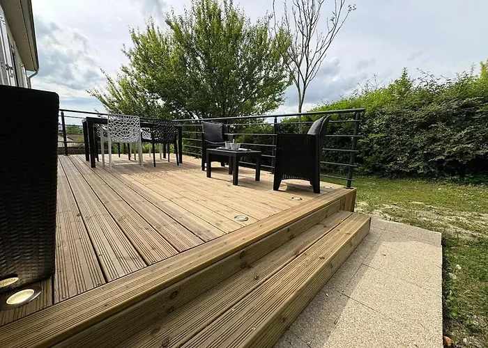 Maison Confortable A Chatellerault Avec Terrasse - 78 M² Сasa de vacaciones